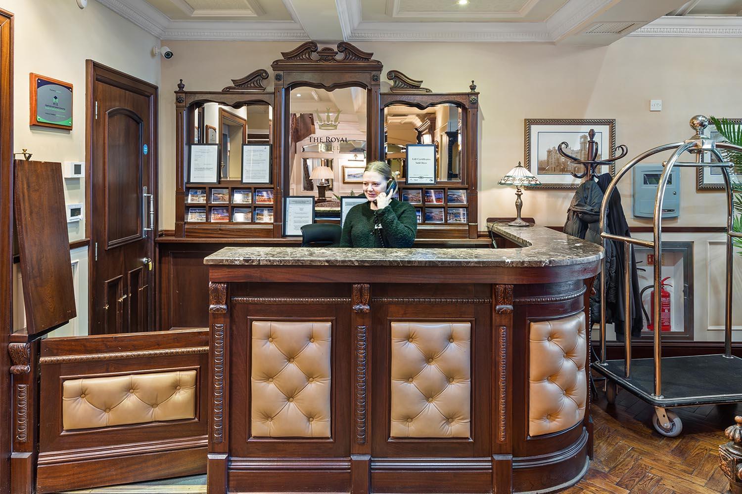 The Royal Hotel Кембелтаун Екстериор снимка